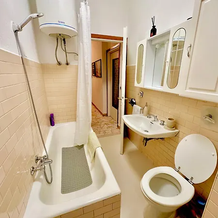 Rl Vacanze Apartment Malgrate